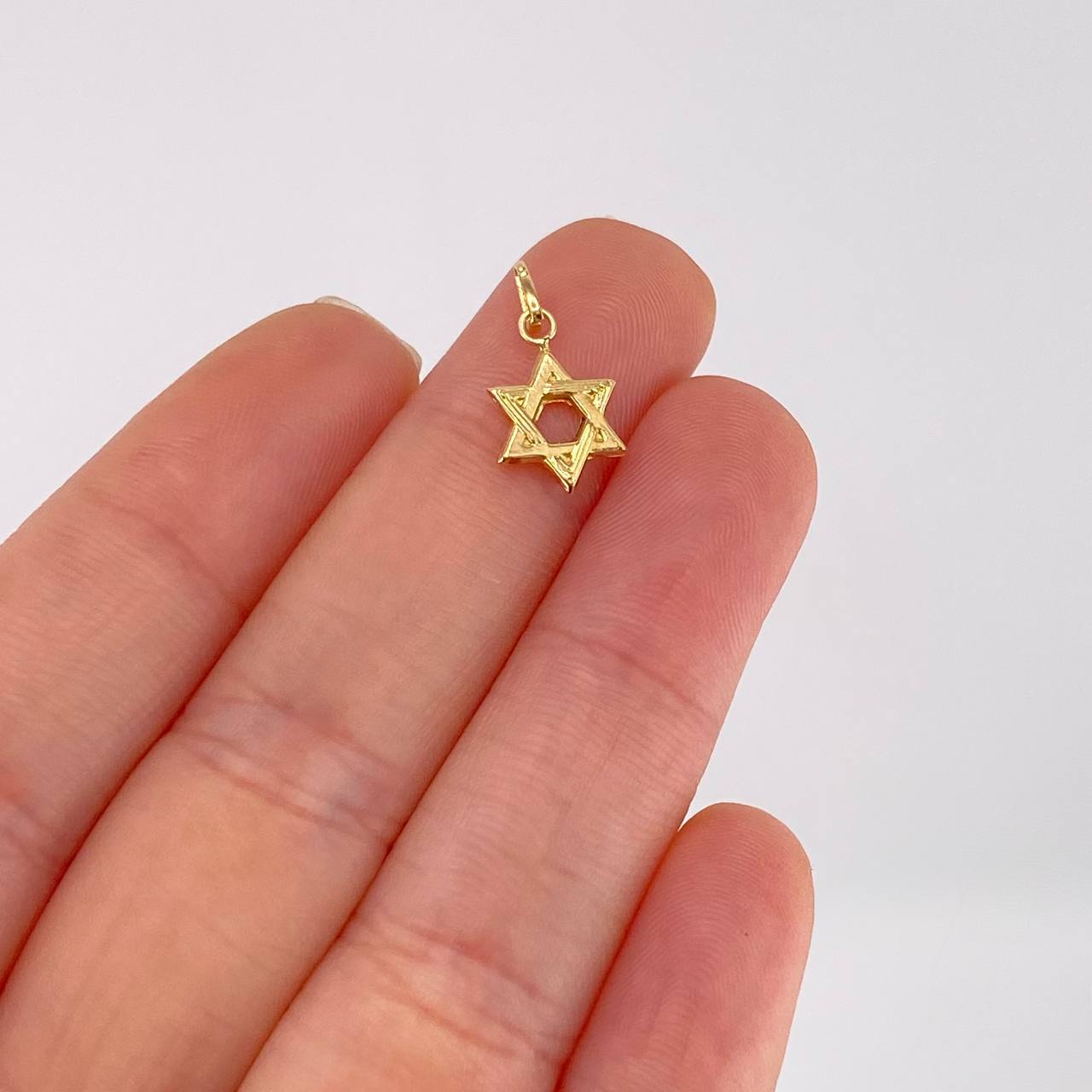Dije Estrella De David 0.4 g / 3/4 in Oro Amarillo 18K