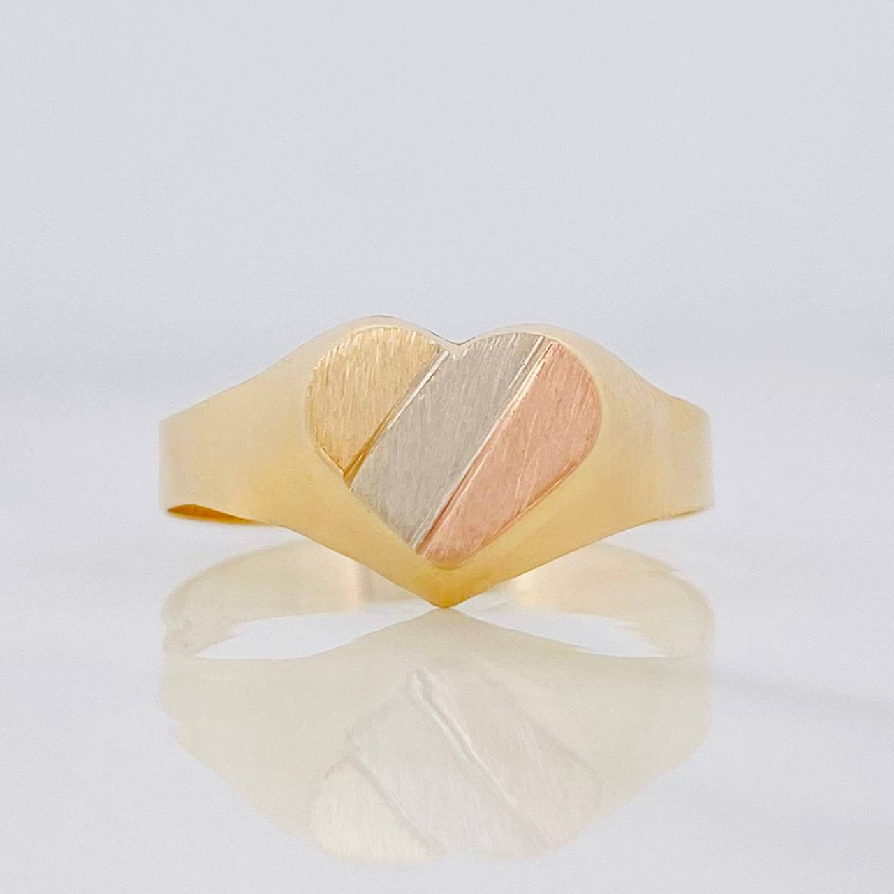 Heart Signet Ring 1.55g / T8 1/2 Three Golds 18K