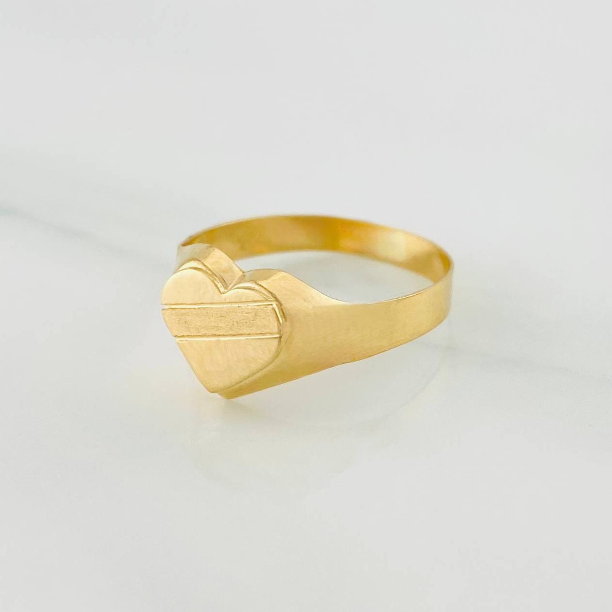Heart Signet Ring 1.55g / T7 1/4 Yellow Gold 18K