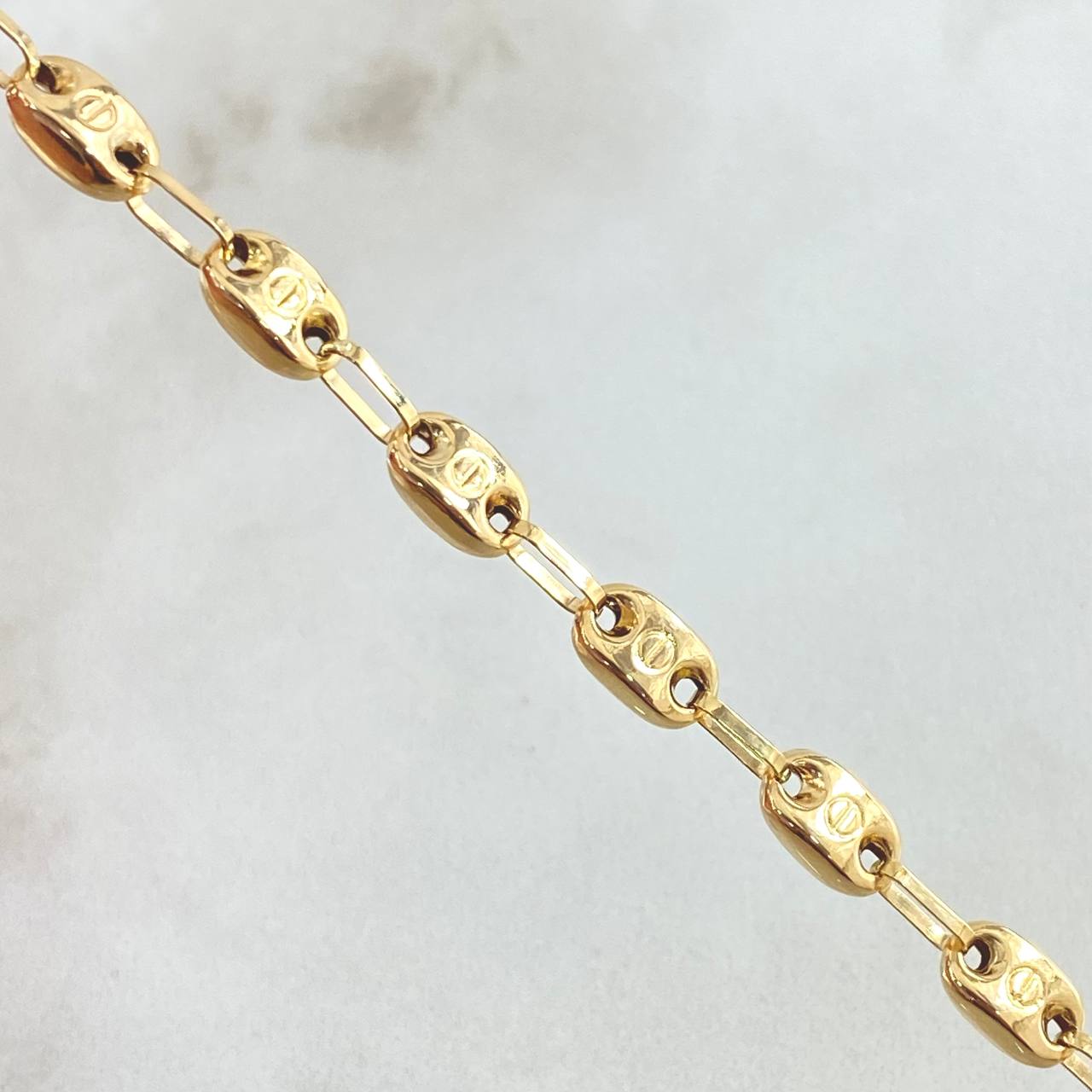 GC Chain Rustic Screw 9.35gr / 23.6in / 18K Gold