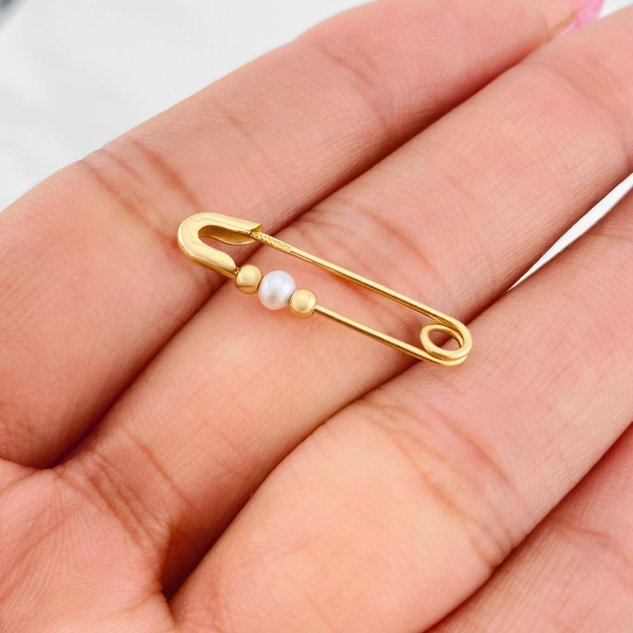 Dije Gancho 0.8g / 3/4 in Oro Amarillo 18K