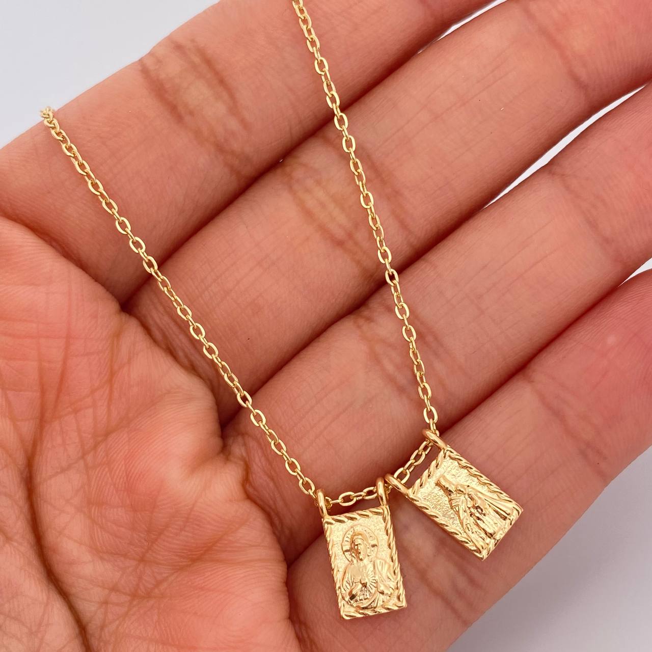 Cadena Aro Seguido Escapulario 4.15gr / 18 1/4 in / 1.2mm Oro Amarillo 18K &