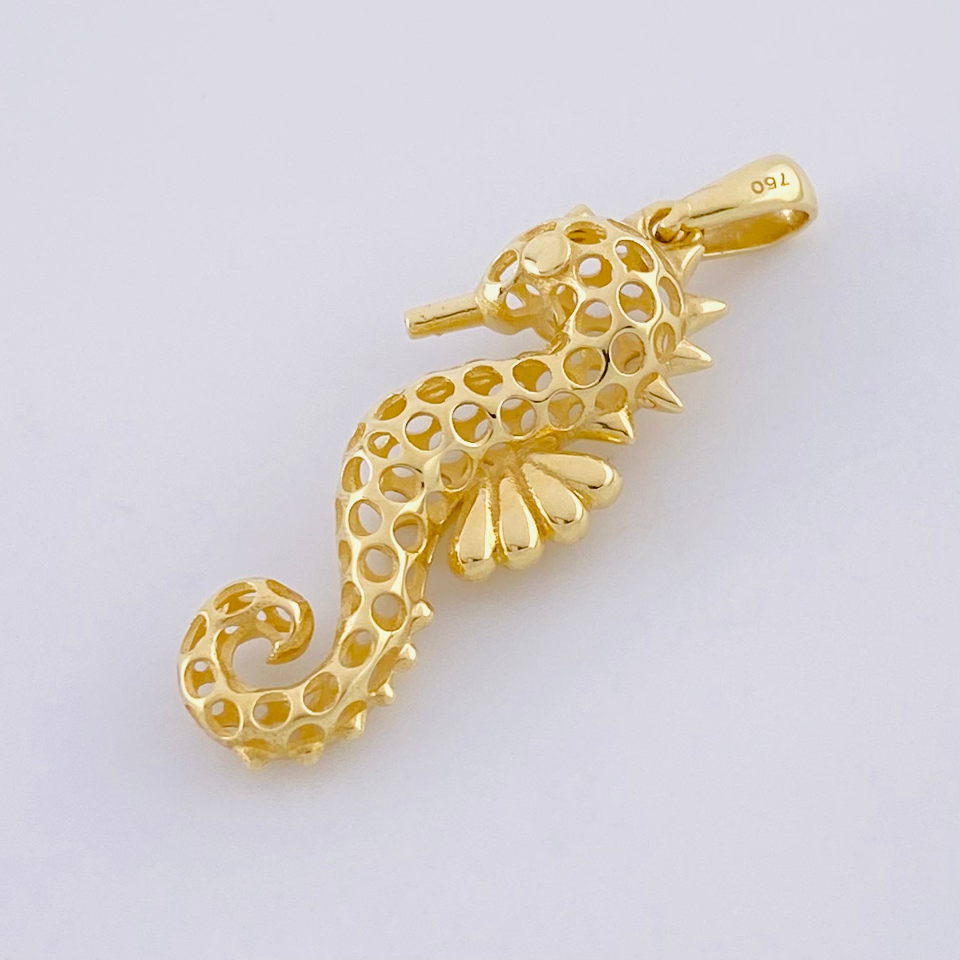 Dije Caballo de Mar 2.1g / 1 1/4 in Oro Amarillo 18K