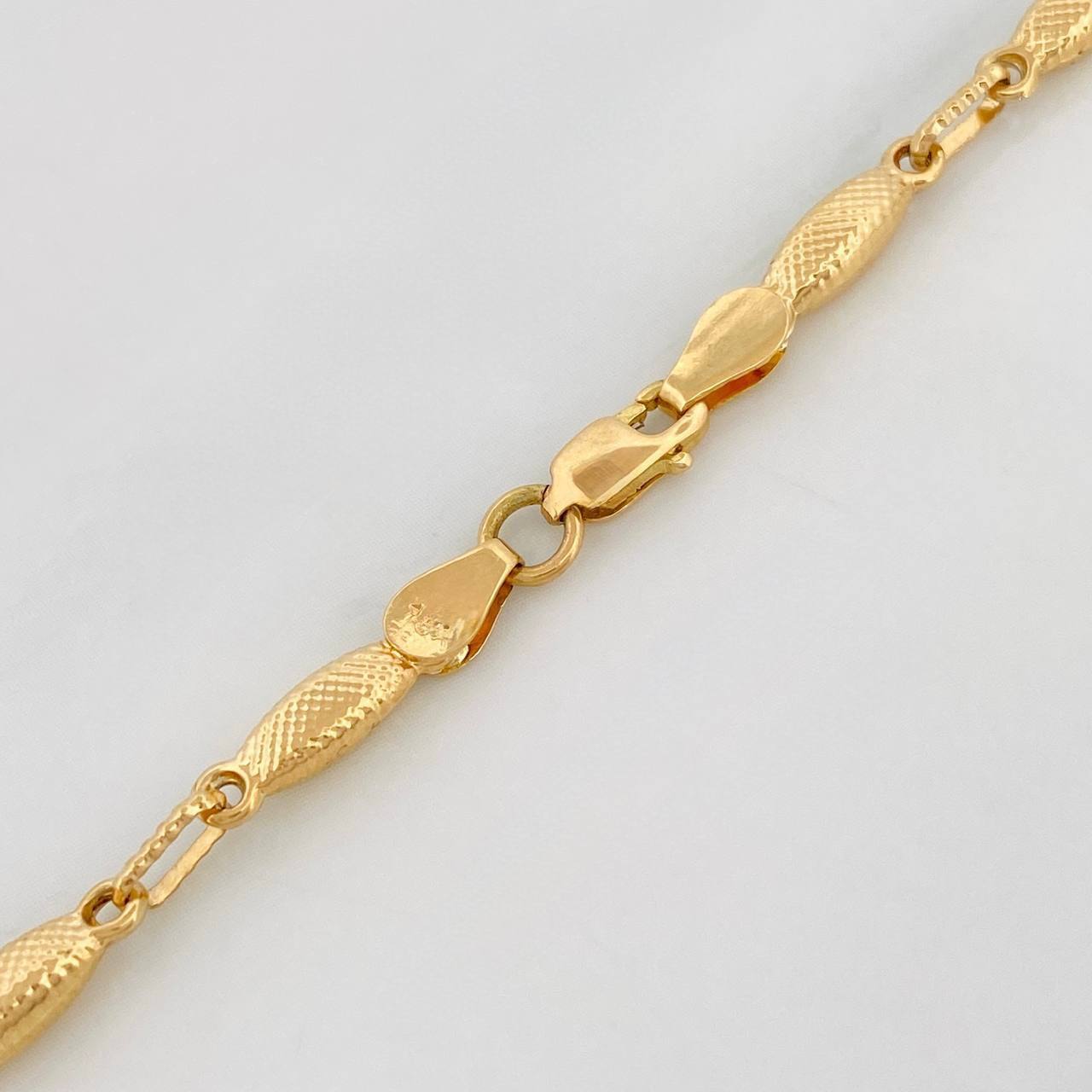 Rustic Link Chain 10.5g / 26 in / 3.22mm 18K Yellow Gold