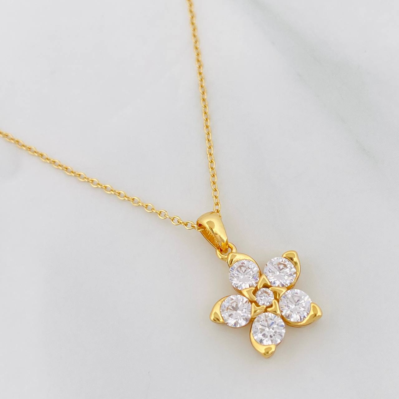 Classic Link Chain Flower 3g / 18 in / 0.9mm Silver Vermeil 925