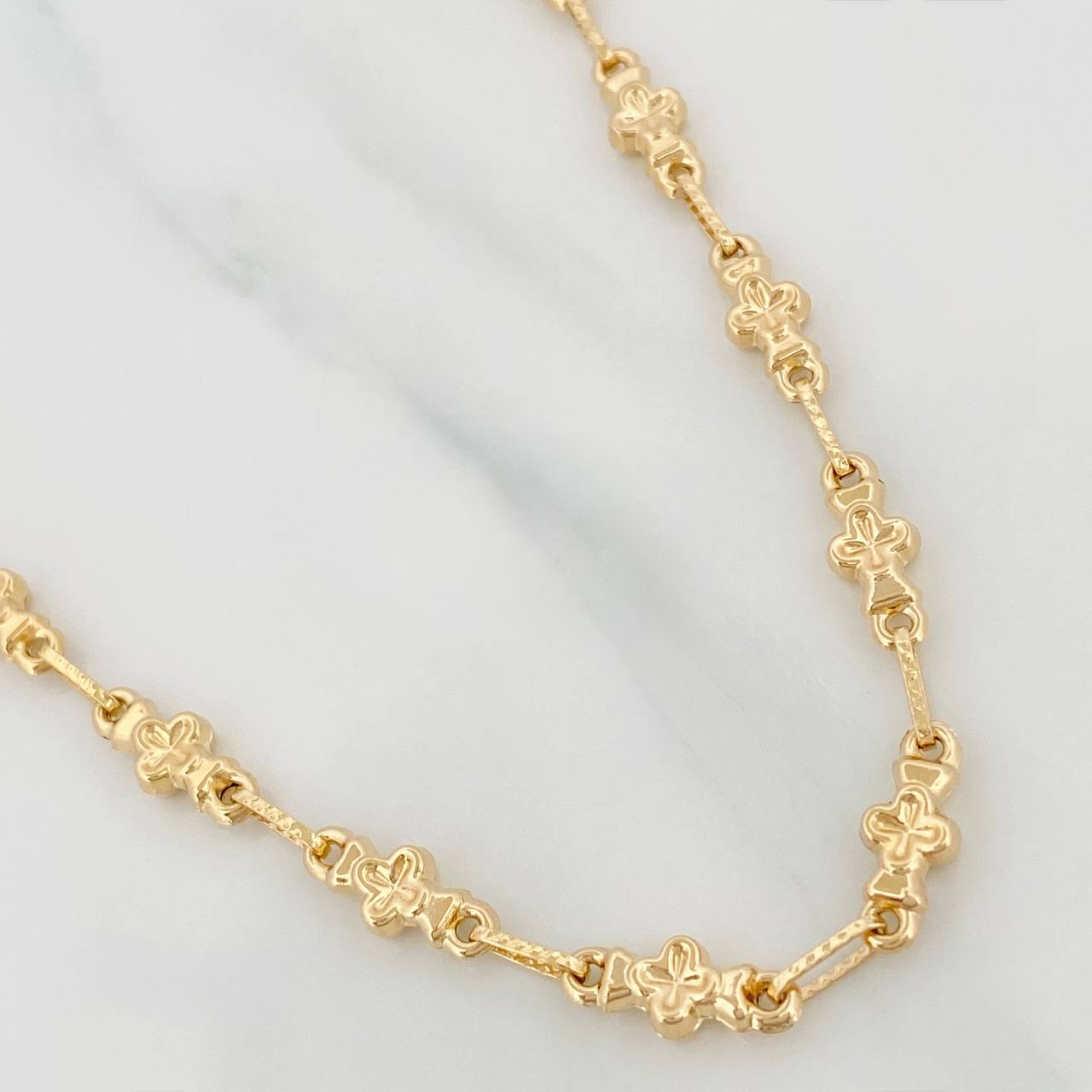 Rustic Flower Chain 11.25gr / 24 1/4 in / 4.8mm Yellow Gold 18K &