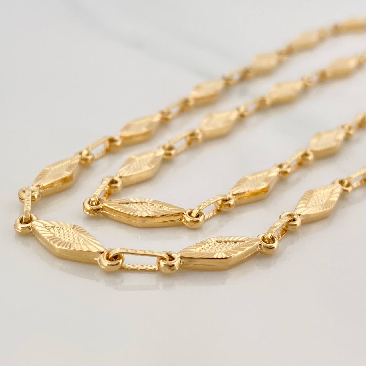 Rustic Rhombus Chain 12.2gr / 24 1/2 in / 4.05mm Yellow Gold 18K &