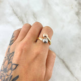 You and Me Ring 1.65gr / Size 8 1/2 / Three 18K Golds ©
