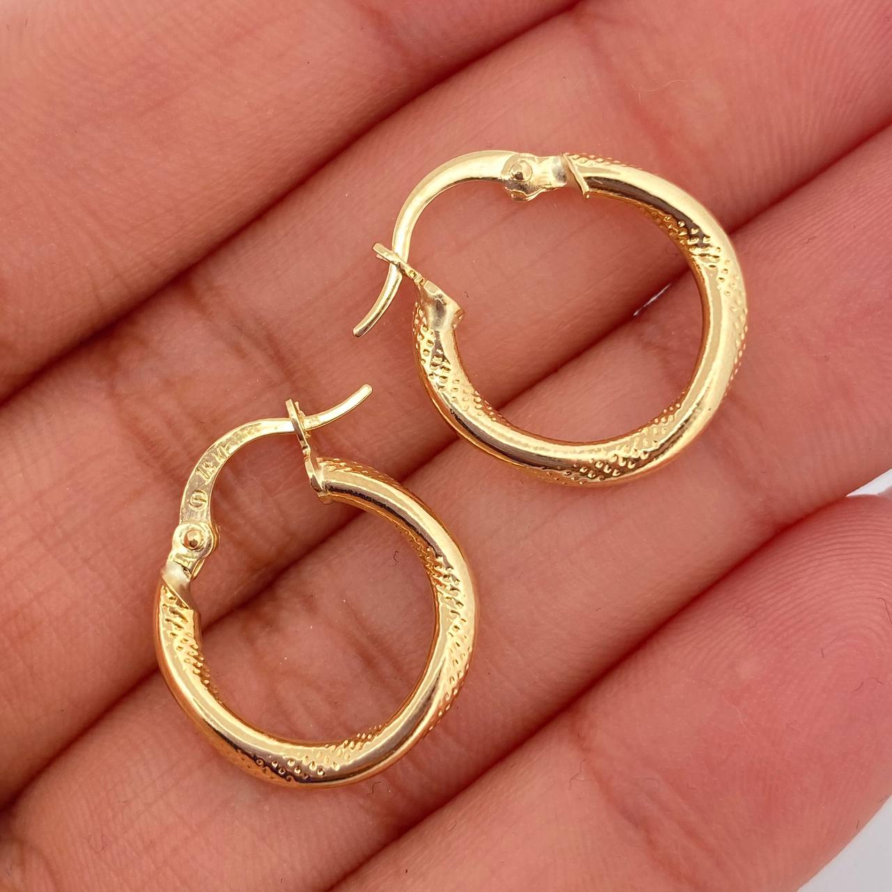 Candongas Solara 1.45gr / 3/4 in / Oro Amarillo 18K &