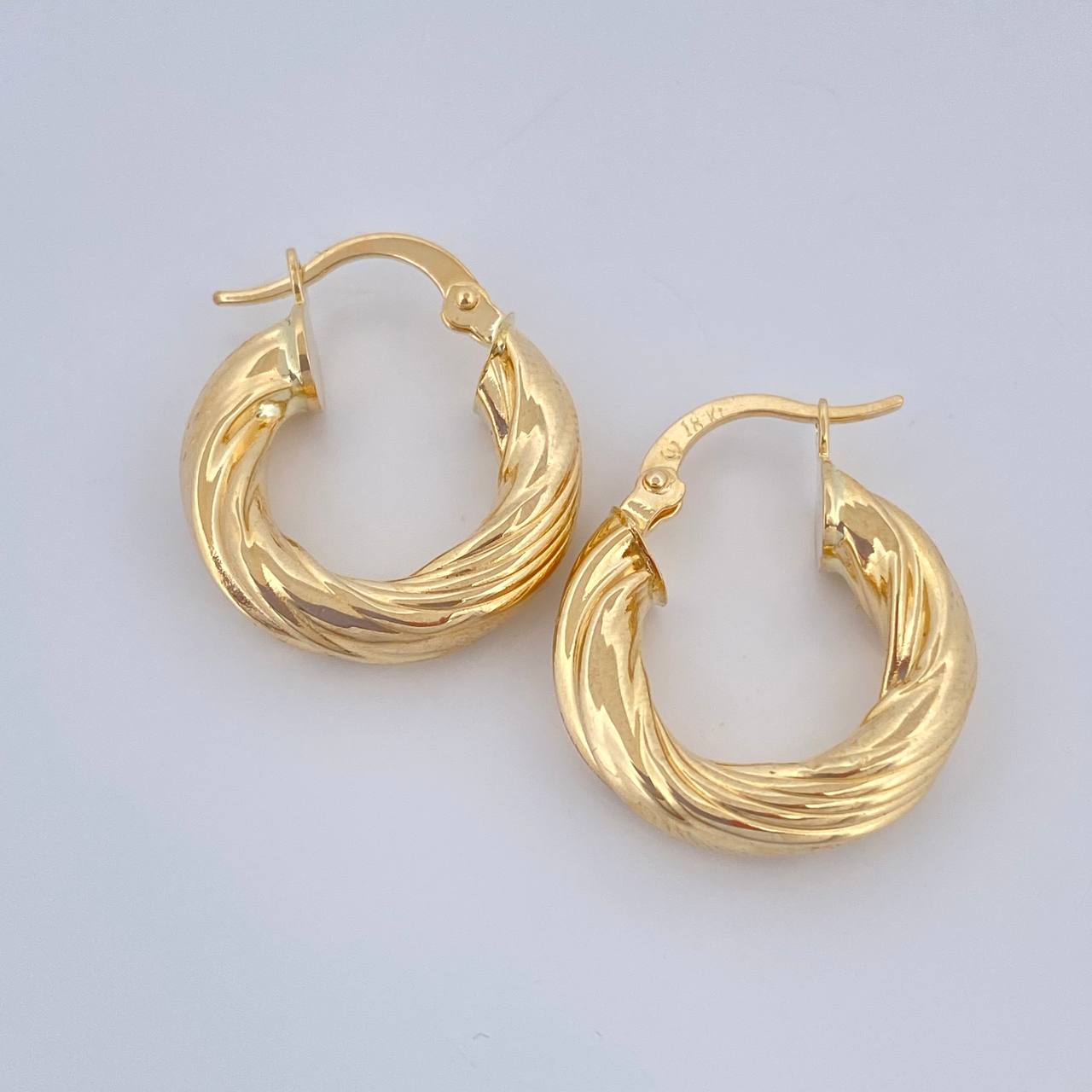 Candongas Rudi 2.75gr / 3/4 in / Oro Amarillo 18K &