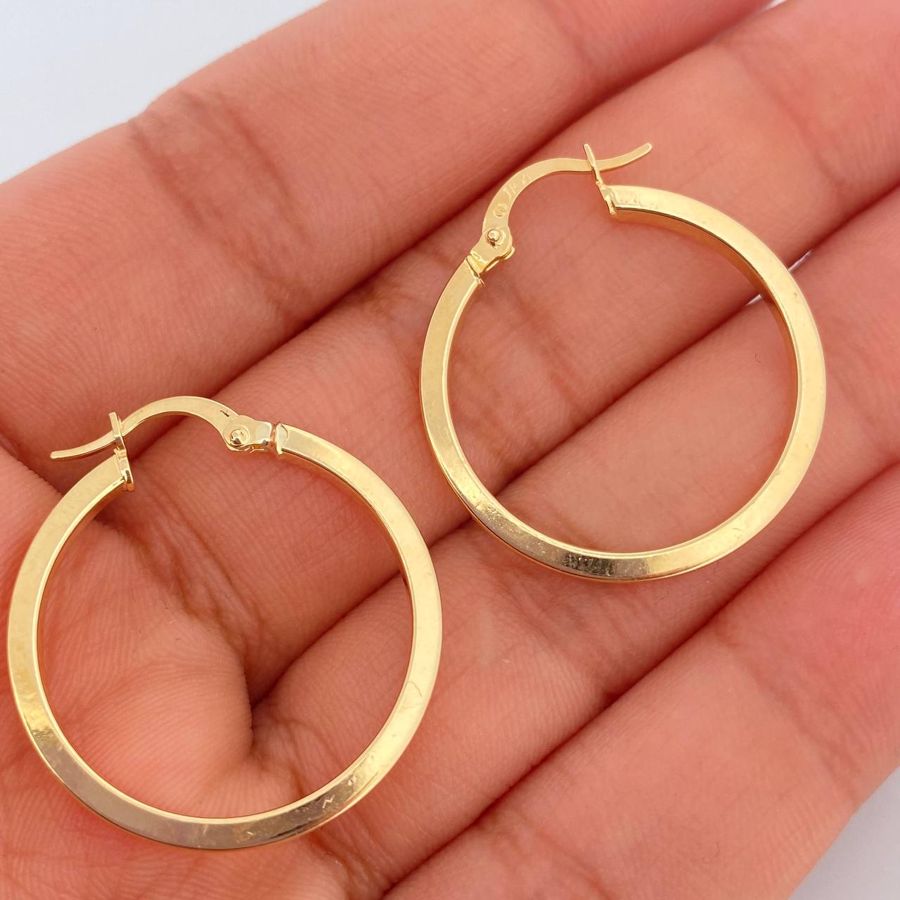 Candongas Miku 1.95gr / 1 1/4 in / Oro Amarillo 18K &