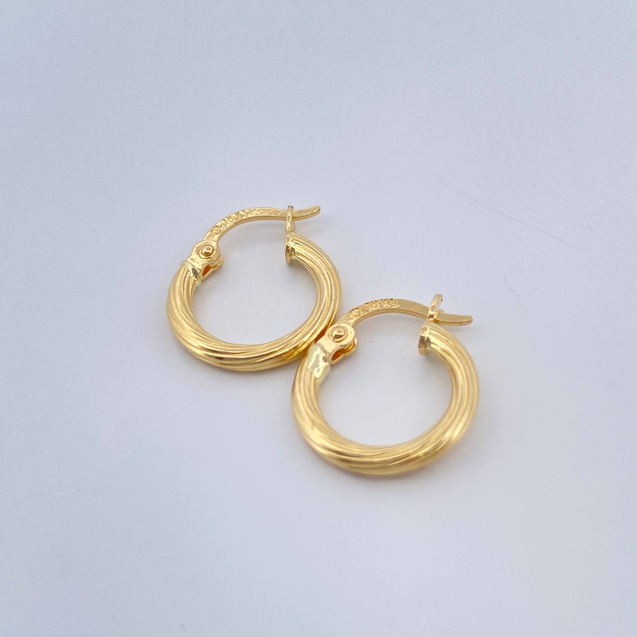 Candongas Lore 1.1gr / 3/4 in / Oro Amarillo 18K &