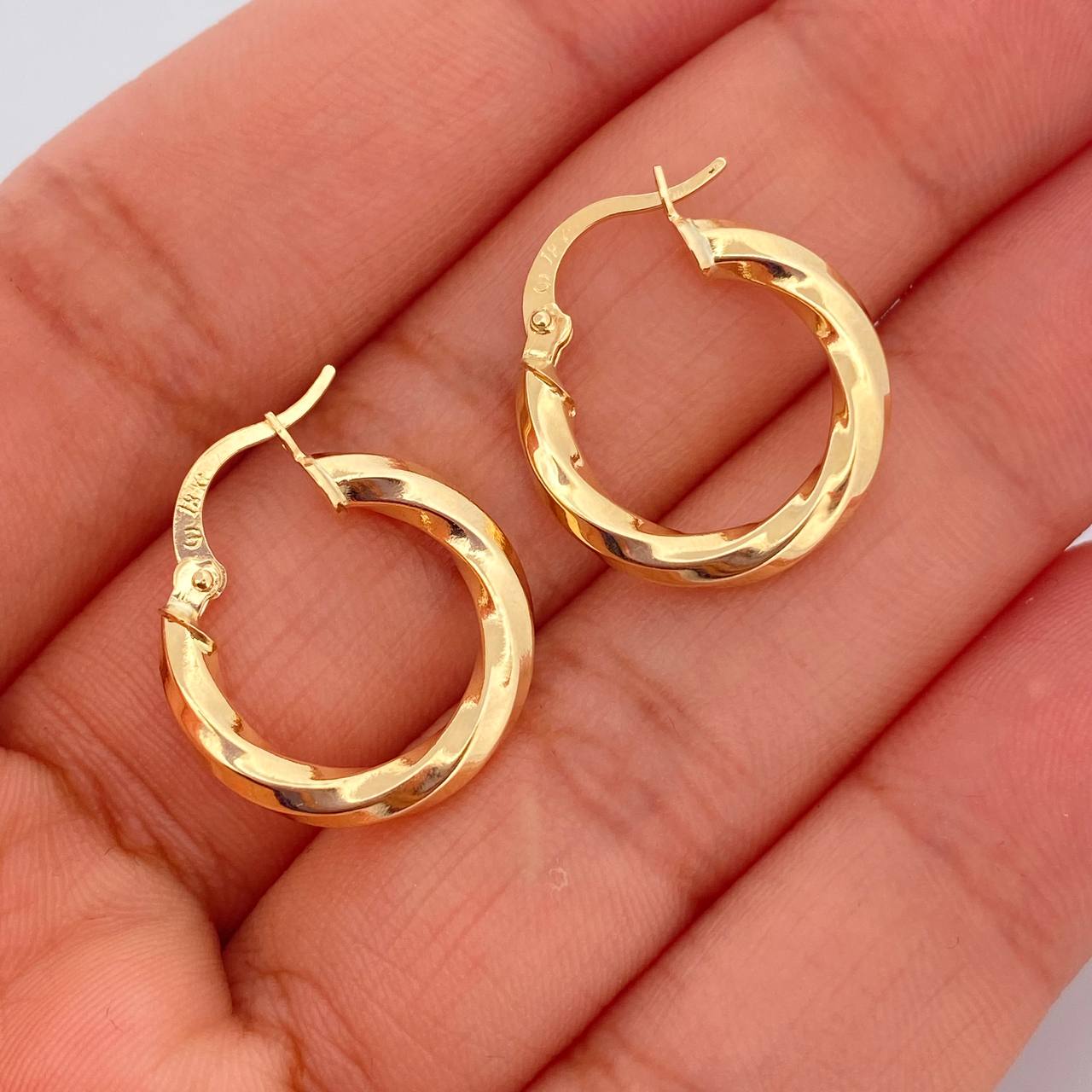 Candongas Kari 1.95gr / 3/4 in / Oro Amarillo 18K &