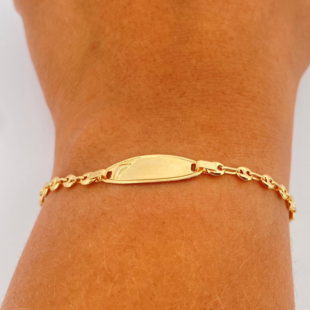 Pulso Bebé GC Placa Ocatagonal Curva  1.8gr / 6 in / 3.26mm Oro Amarillo 18K &