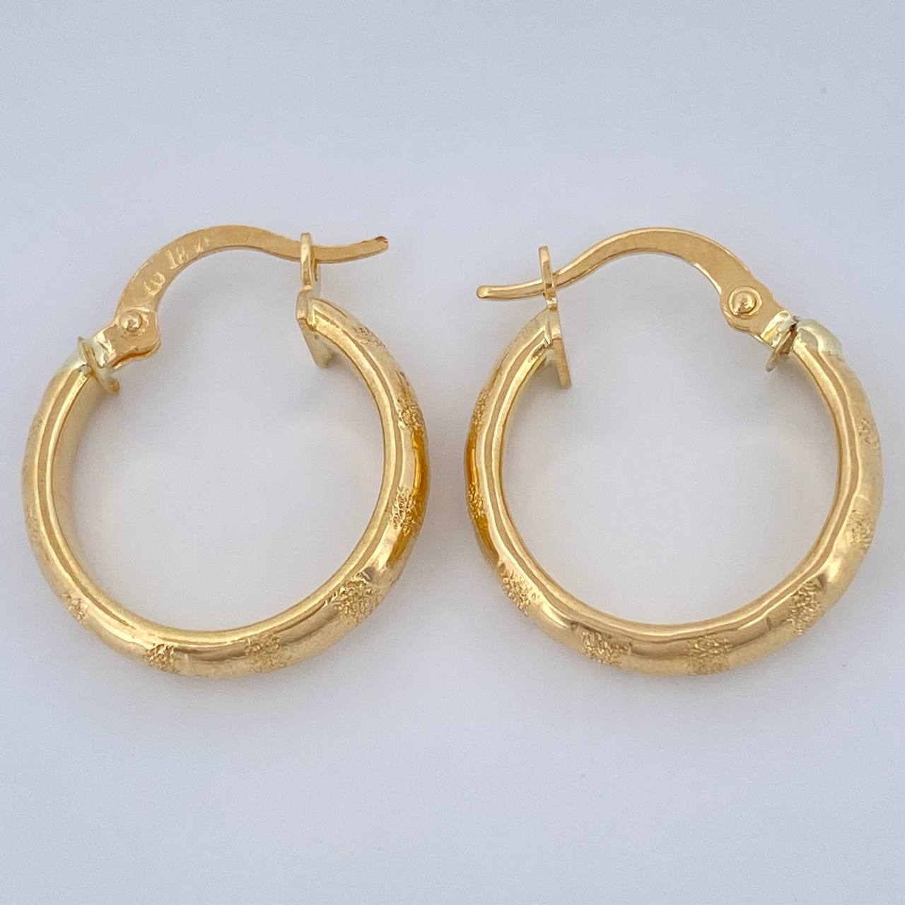 Candongas Luz 2.15gr / 3/4 in / Oro Amarillo 18K &
