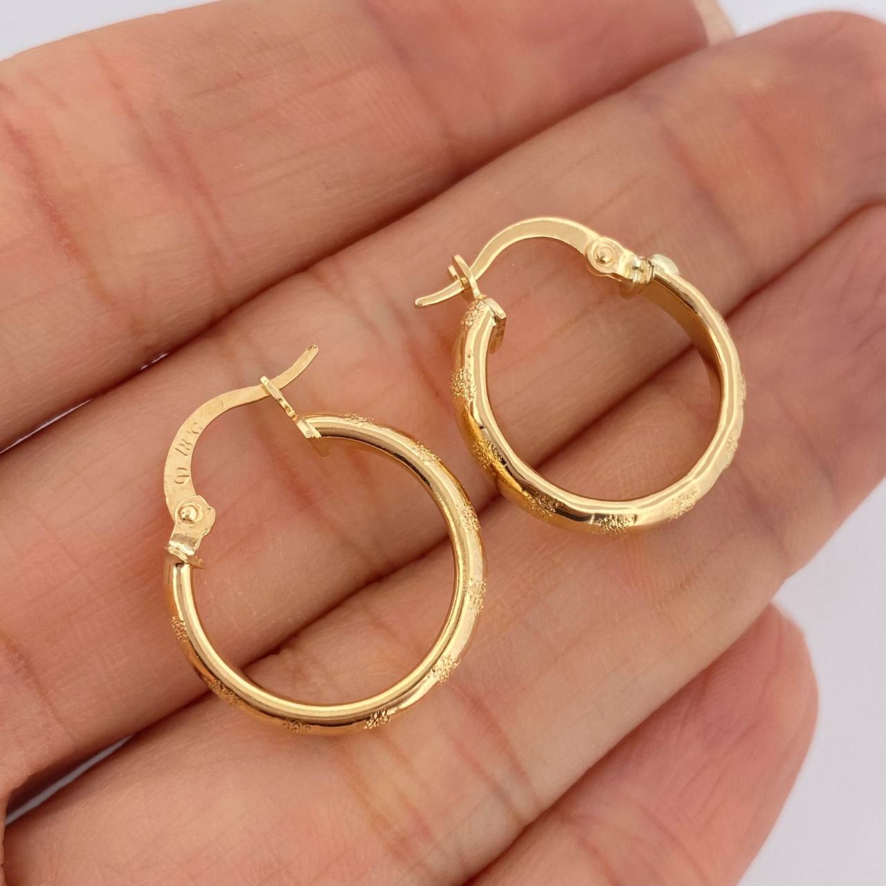 Candongas Luz 2.15gr / 3/4 in / Oro Amarillo 18K &