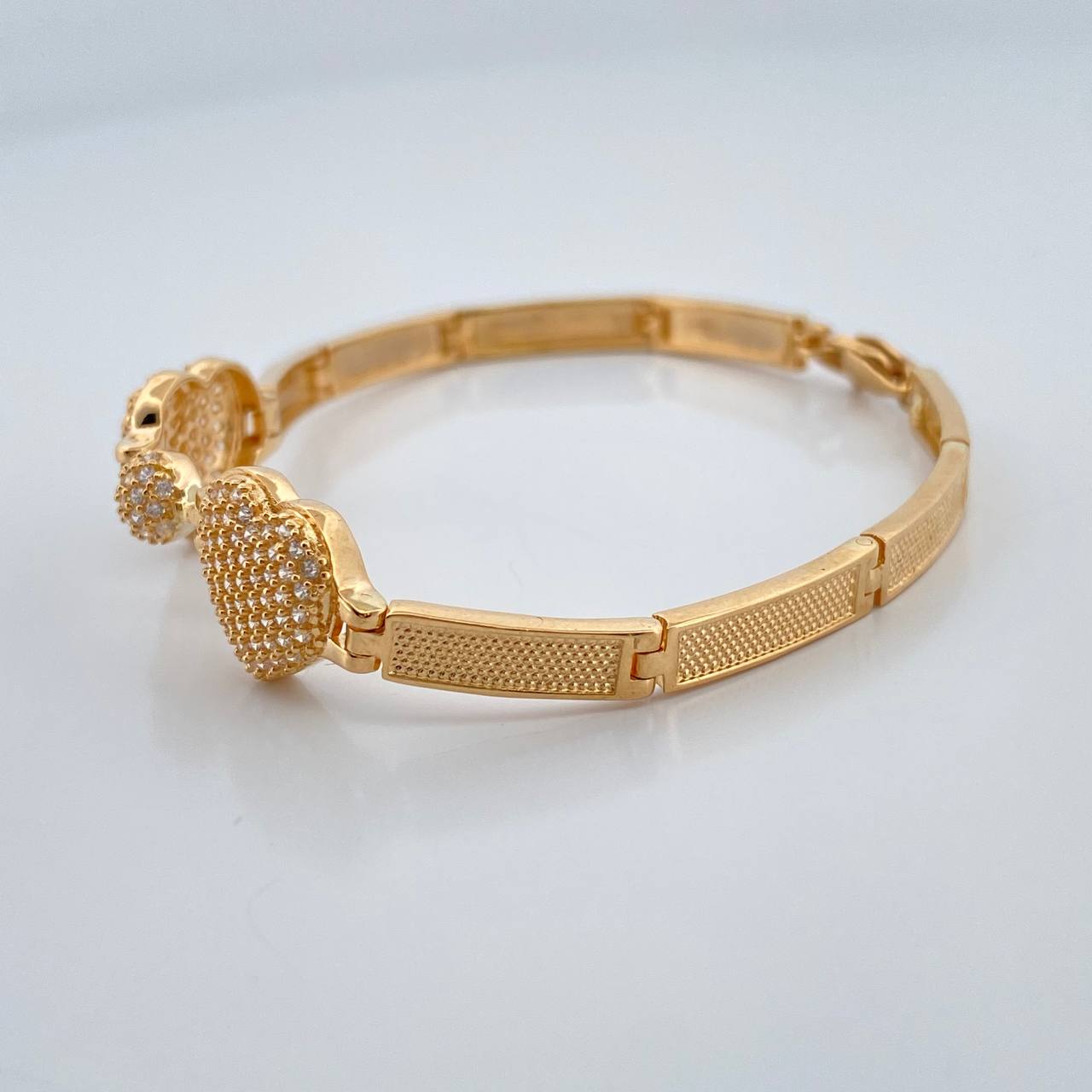 Pulso Reticulado Corazones 11.4gr / 6 1/2 in / 4mm Oro Amarillo 18K %