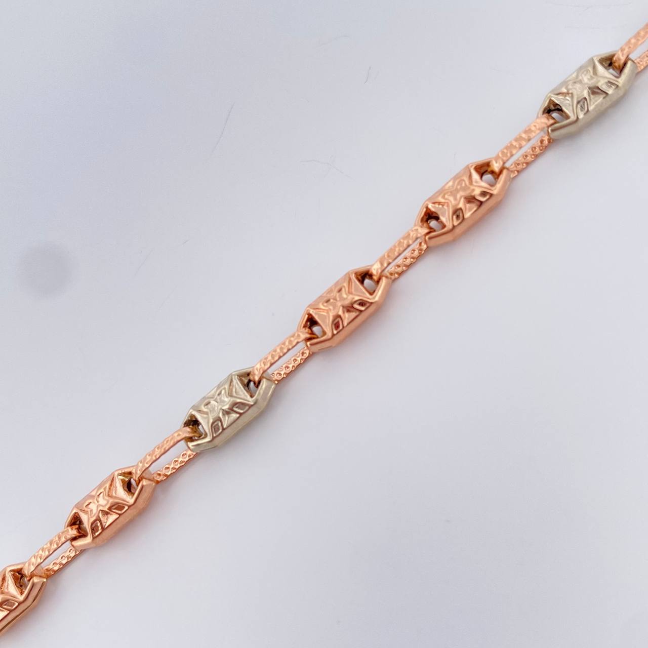 Pulso Rustica x 5.15gr / 8 1/4 in / 4.17mm Dos Oros Blanco Rosa 18K %