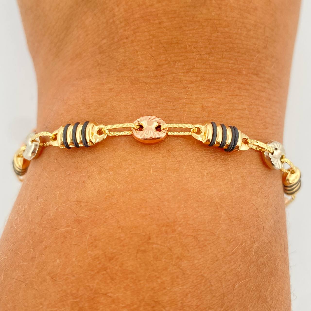 Pulso Rustica Barril Gc 5.45gr / 8 3/4 in / 5mm Tres Oros 18K %