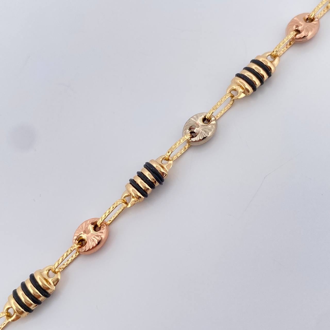 Pulso Rustica Barril Gc 5.45gr / 8 3/4 in / 5mm Tres Oros 18K %