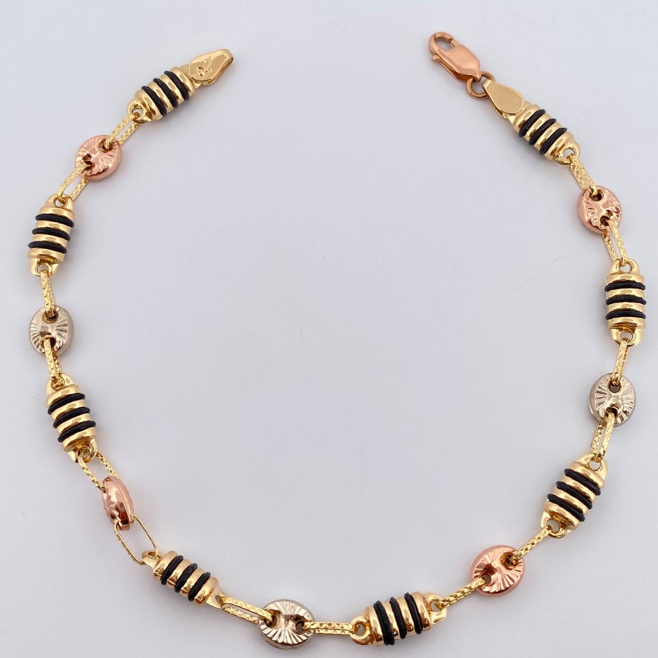 Pulso Rustica Barril Gc 5.45gr / 8 3/4 in / 5mm Tres Oros 18K %