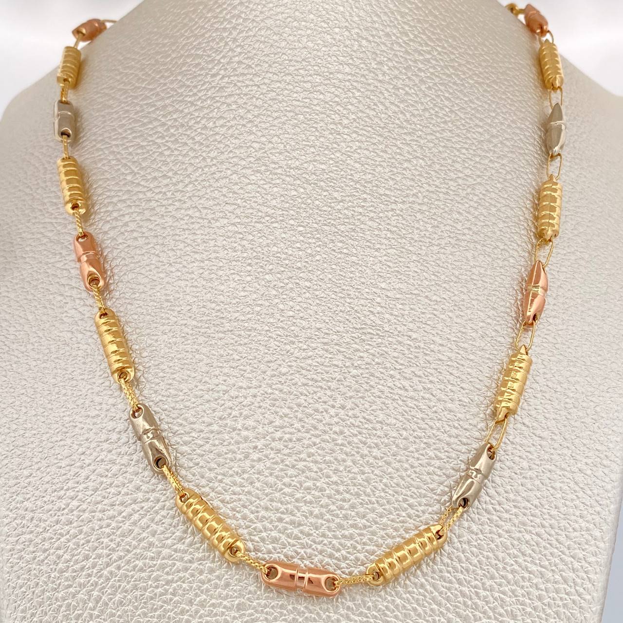 Cadena Rustica Barril  13.8gr / 24 in / 4mm Tres Oros 18K %