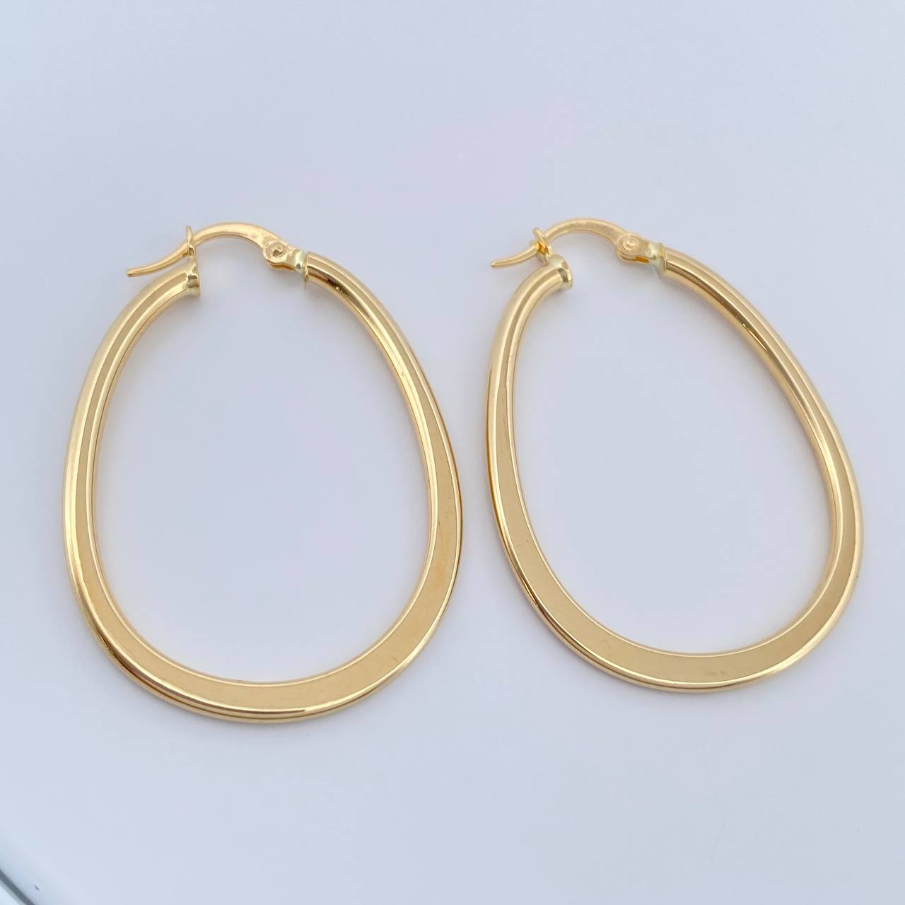 Candongas Dorada 2.7gr / 1 1/2 in / Oro Amarillo 18K %