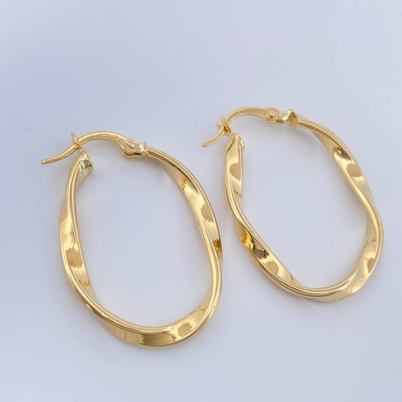 Candongas Asby Ovaladas 1.8gr / 1 1/4 in / Oro Amarillo 18K %