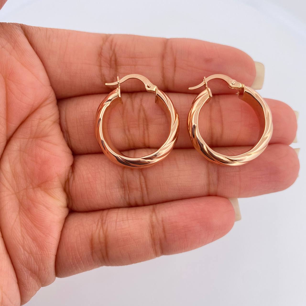 Candongas Semi 4.4gr / 1 in / Oro Rosa 18K %