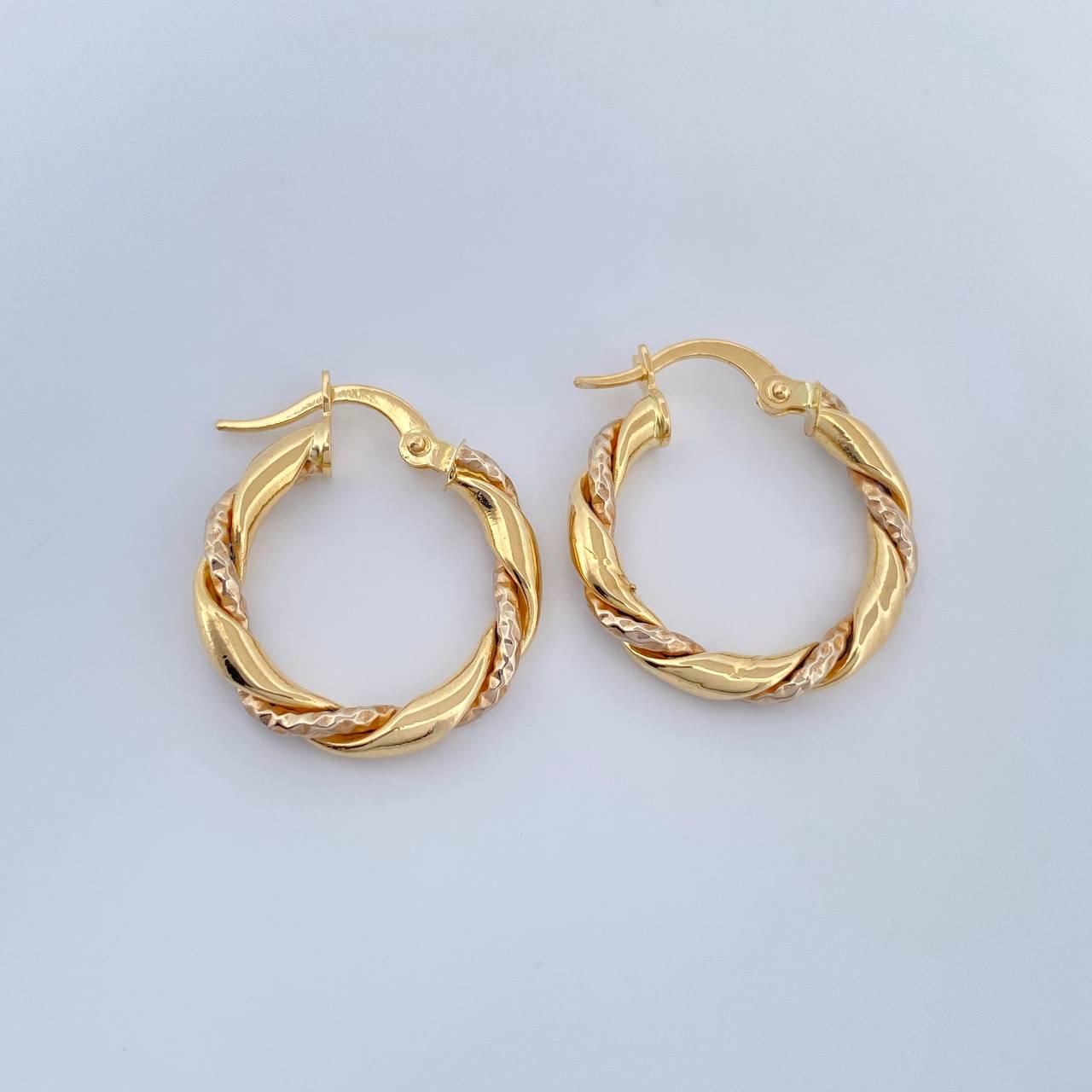 Hoop Earrings Axel 2g / 3/4 in Two-Tone Yellow White 18K Gold