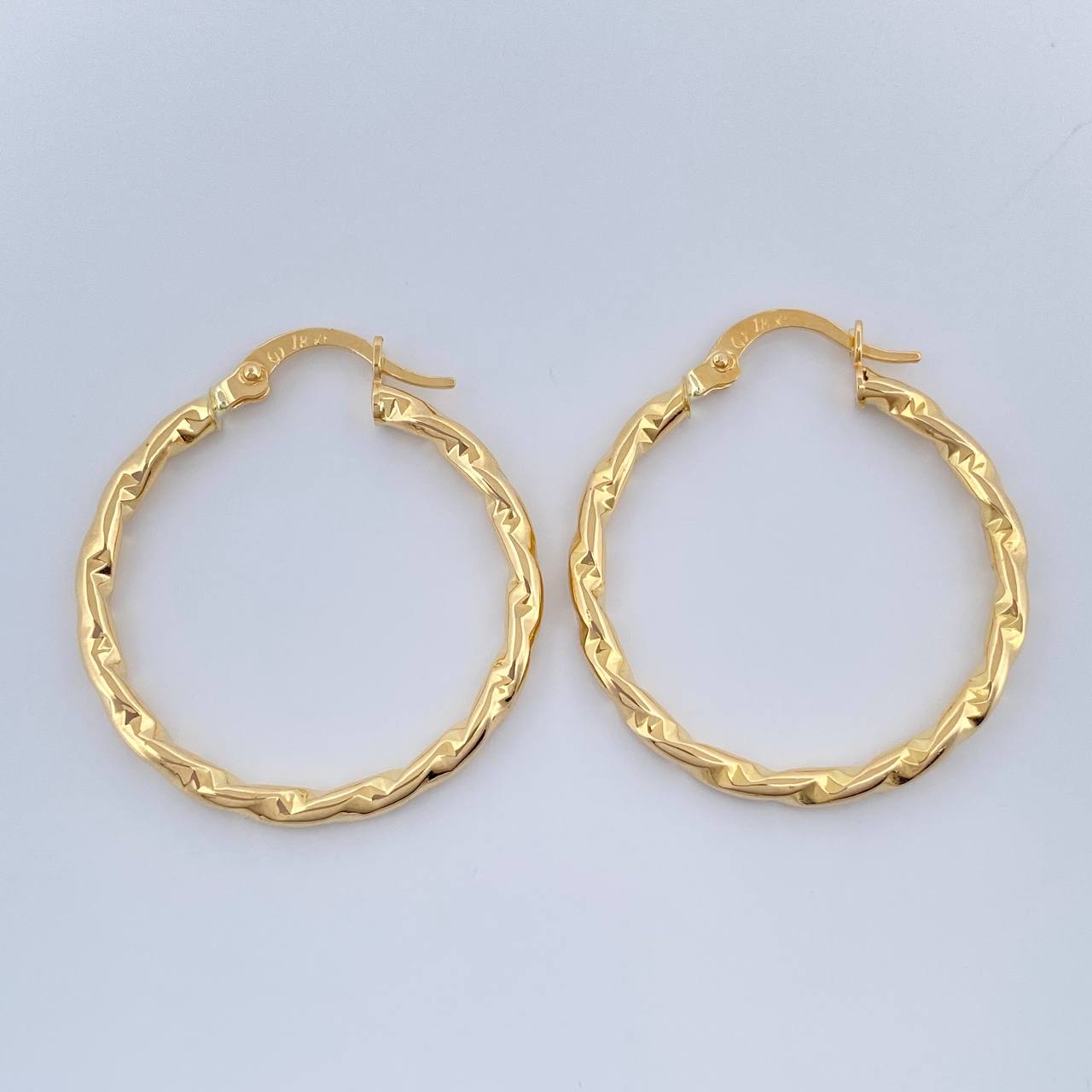 Candongas Milu 1.75gr / 1 1/4 in / Oro Amarillo 18K %