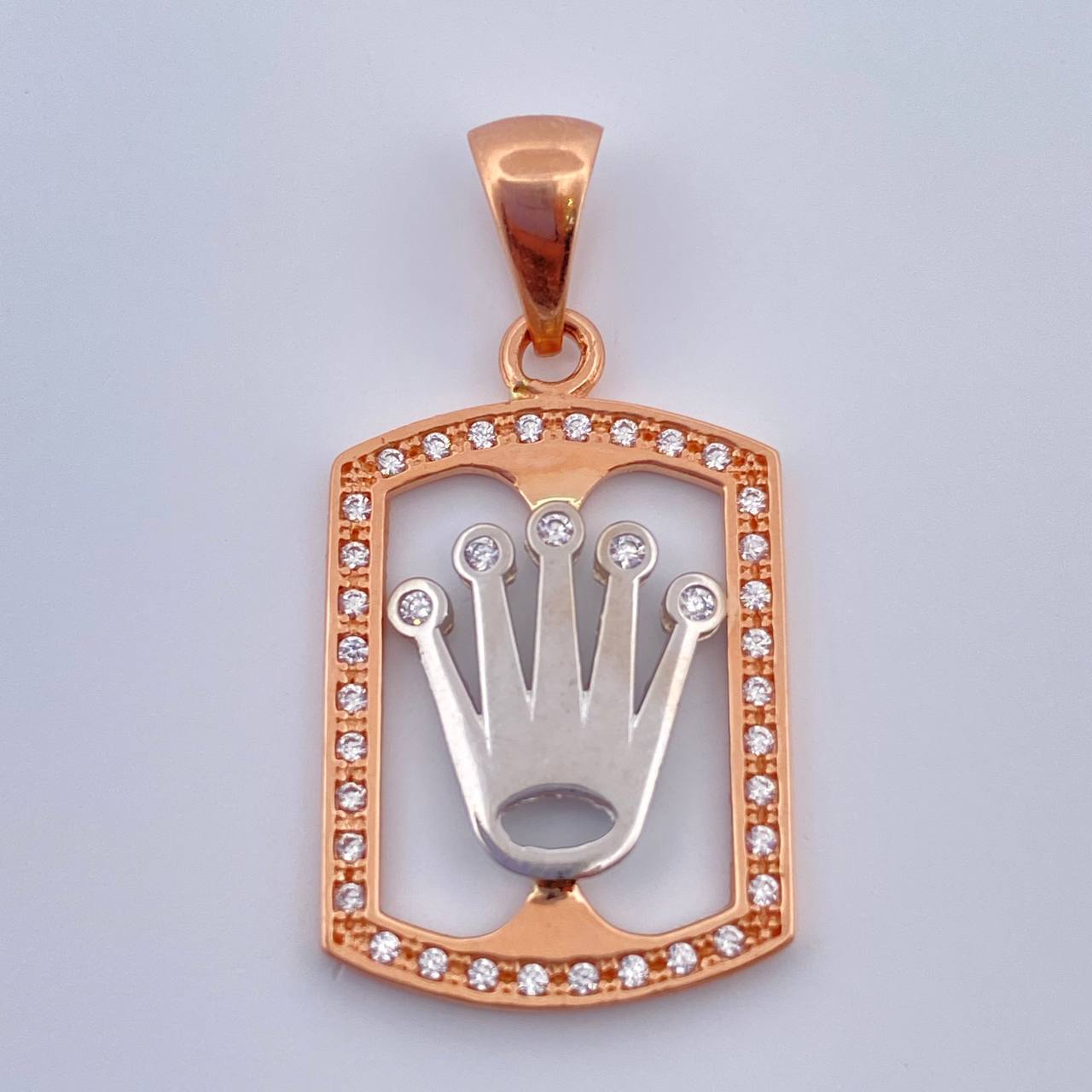 Dije Placa Corona 2.8gr / 1 1/4 in / Dos Oros Blanco Rosa 18K %