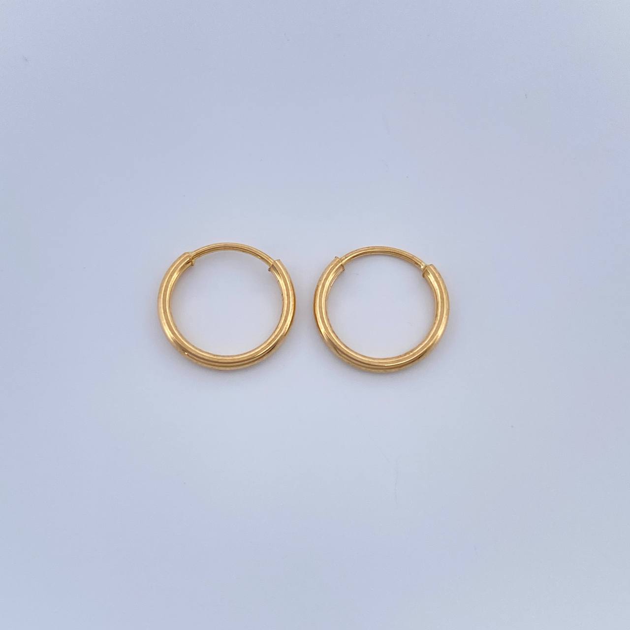 Smooth Hoop Earrings 0.55gr / 1/2 in / Yellow Gold 18K %