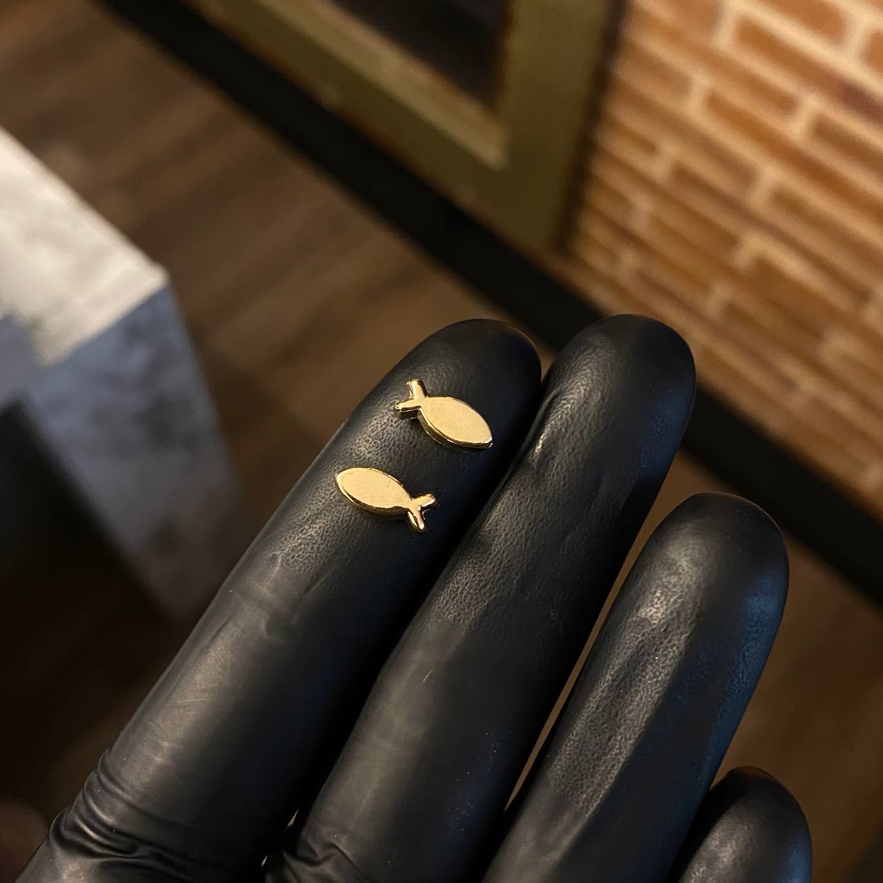 Charm Fish 0.35gr / 1cm Drum Yellow Gold