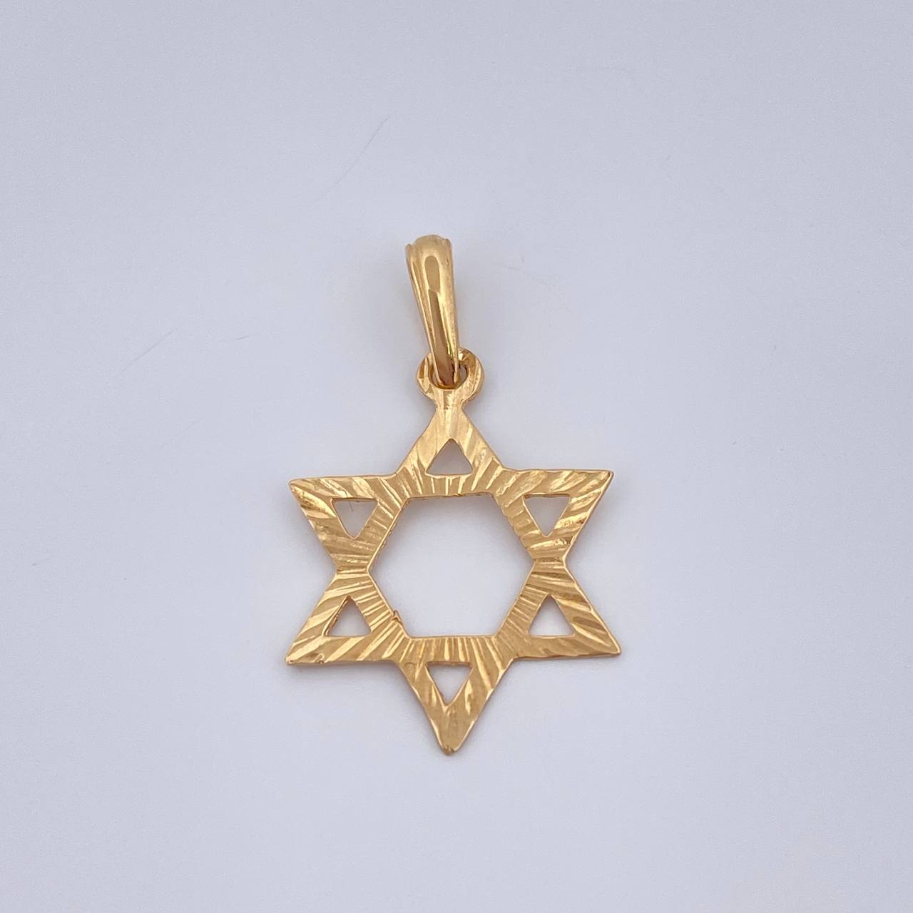 Dije Estrella De David 0.7gr / 1 in / Oro Amarillo 18K %