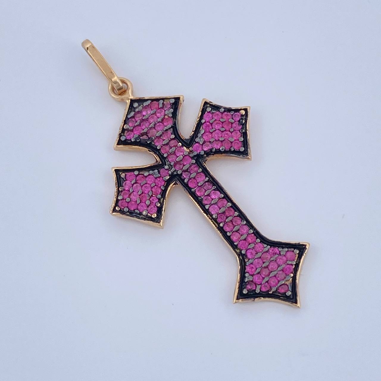 Dije Cruz Gotica 2.45gr / 1 1/2 in / Dos Oros Negro Amarillo 18K %