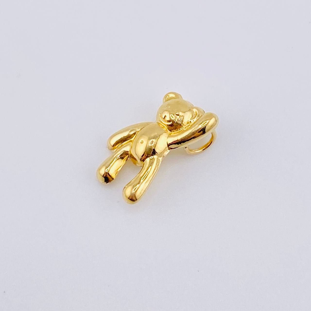 Dije 0so Mano Arriba 1.4gr / 3/4 in / Oro Amarillo 18K ©