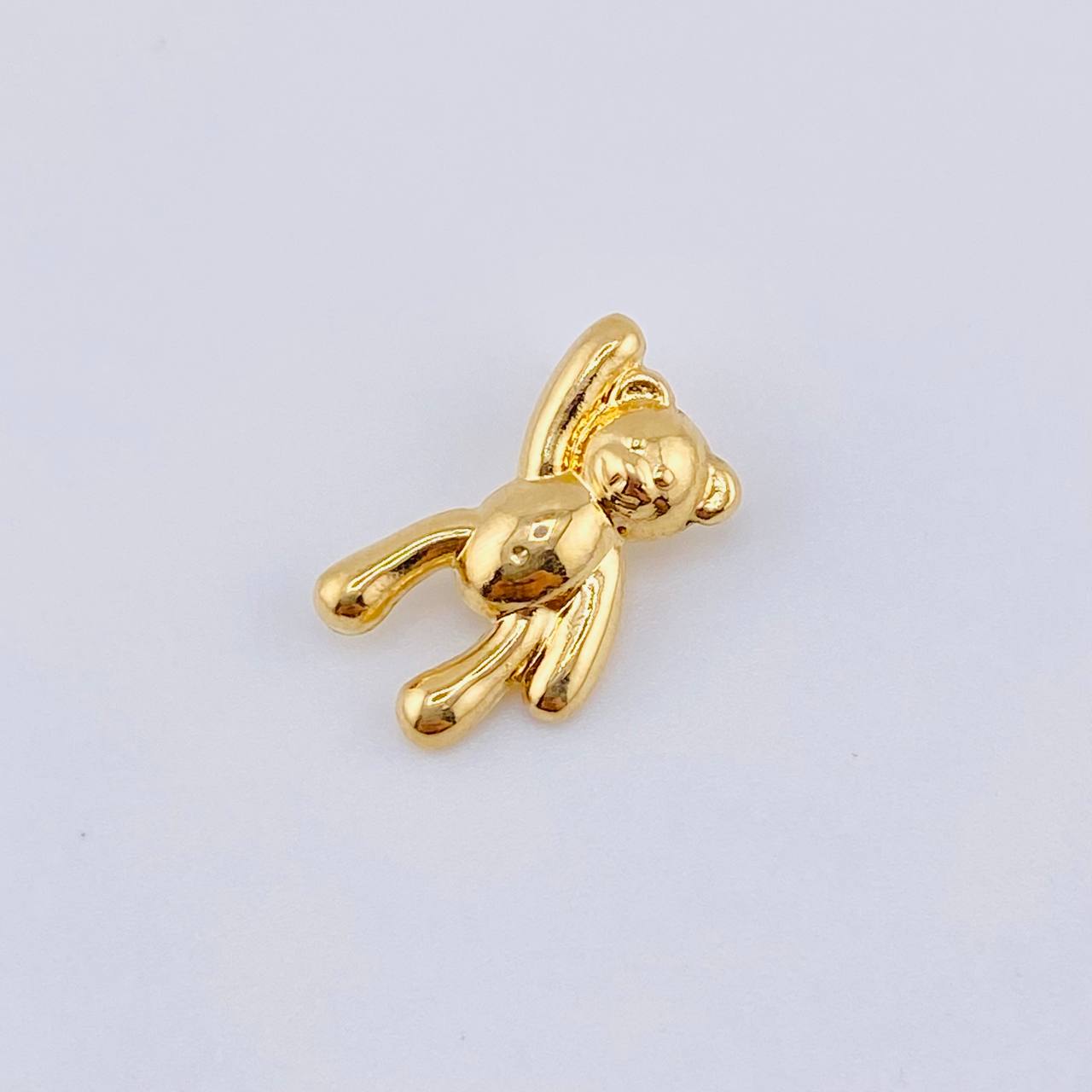 Dije Oso Mano Arriba 0.9gr / 3/4 in / Oro Amarillo 18K *