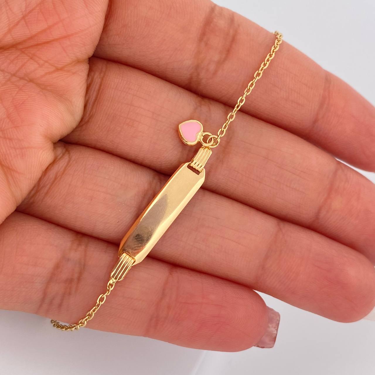 Pulso Bebé Aro Seguido Placa Corazon 1.6gr / 6 1/4 in / 1mm Oro Amarillo 18K &