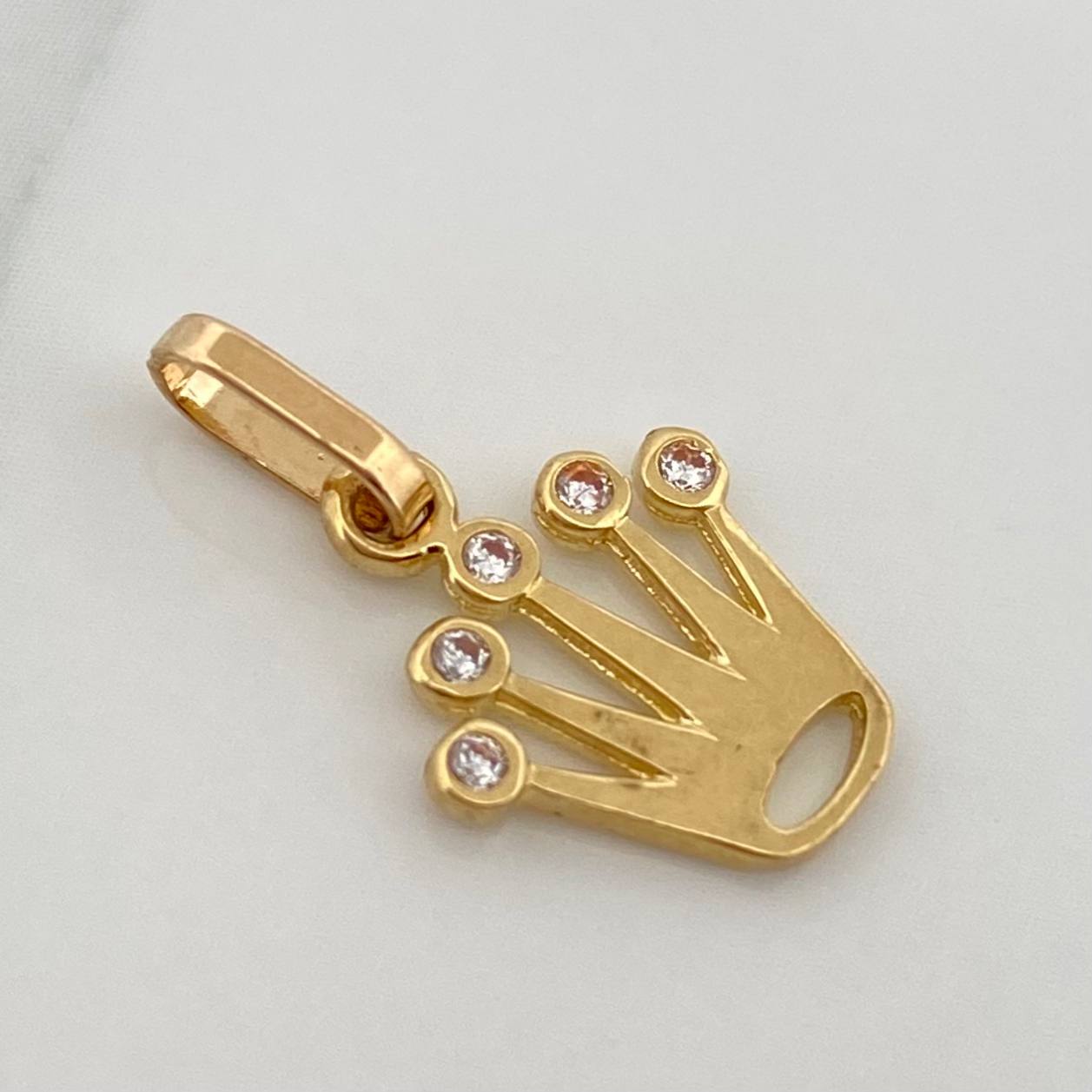 Dije Corona 0.8gr / 3/4 in / Oro Amarillo 18K &