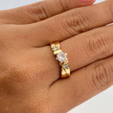Anillo Solitario  4.1gr / T6 3/4 / Oro Amarillo 18K &