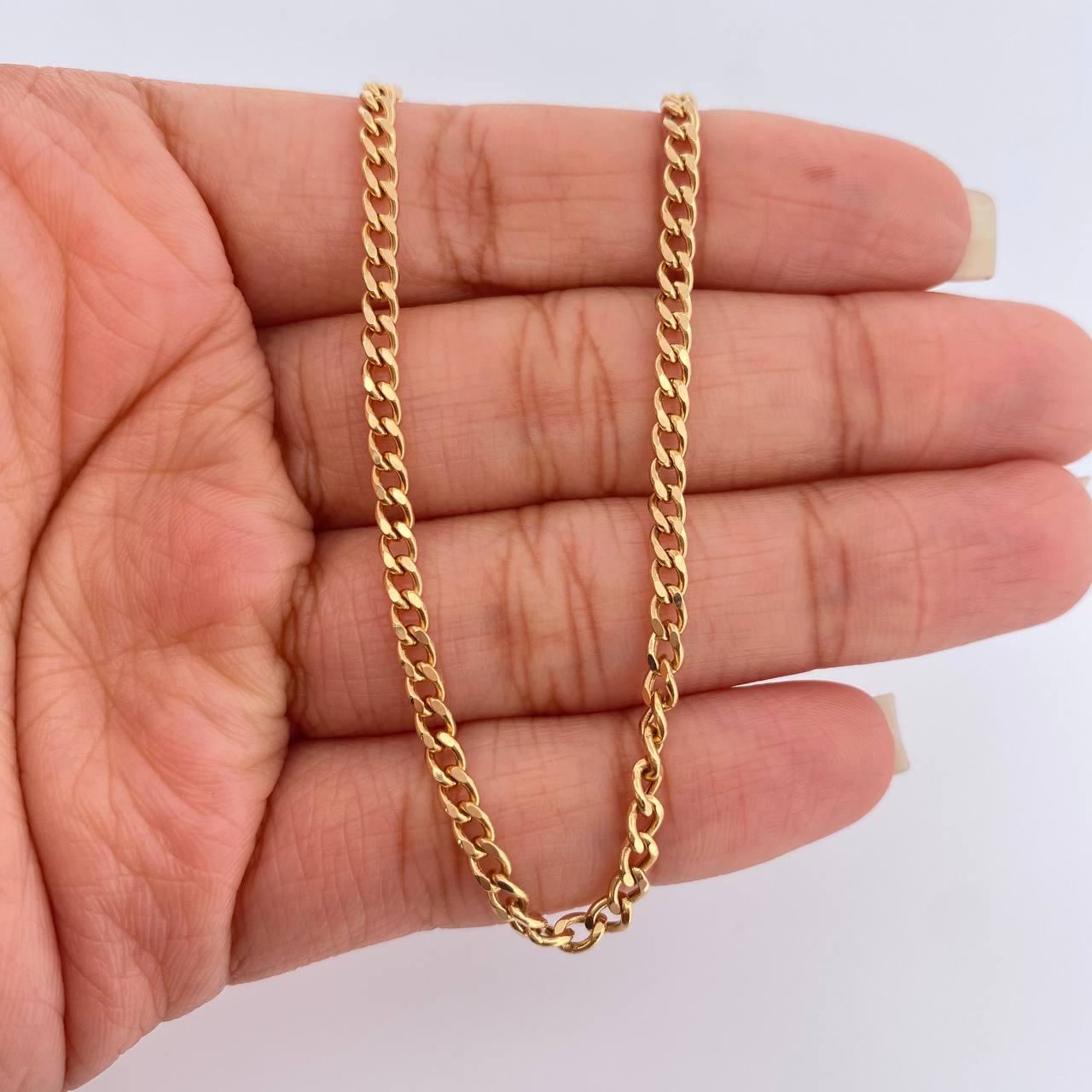 Cadena Cubana 7.2gr / 23 1/2 in / 3mm Oro Amarillo +1 18K $