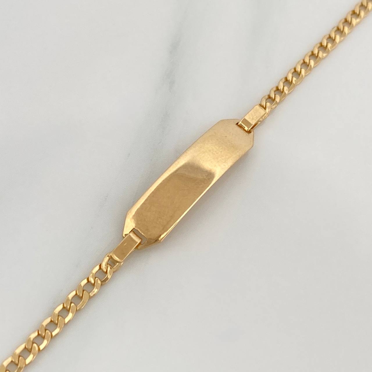 Pulso Placa Cubana 2.1gr / 6 in / 1mm Oro Amarillo +1 18K $