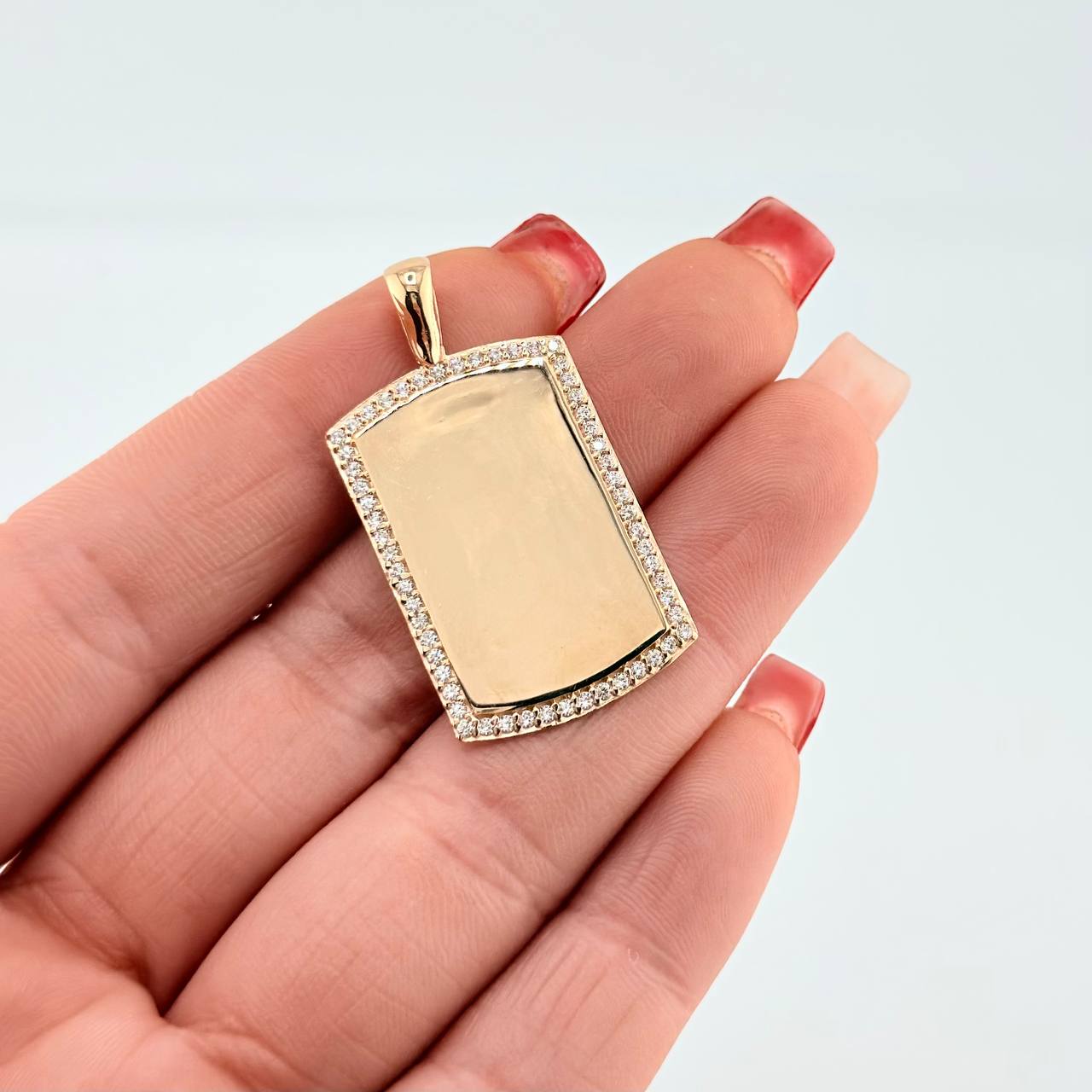 Dije Placa Rectangular 5.4gr / 1 1/2 in / Oro Amarillo 18K