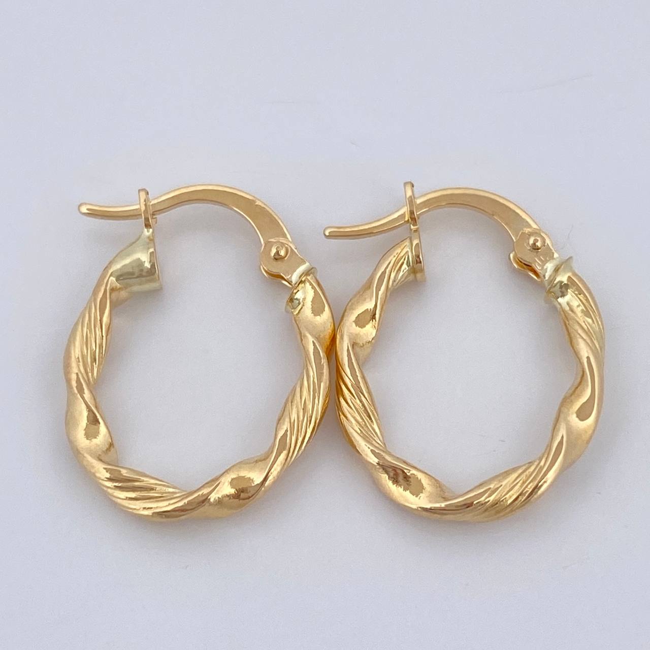 Candongas Asby Ovaladas 1.25gr / 3/4 in / Oro Amarillo 18K %