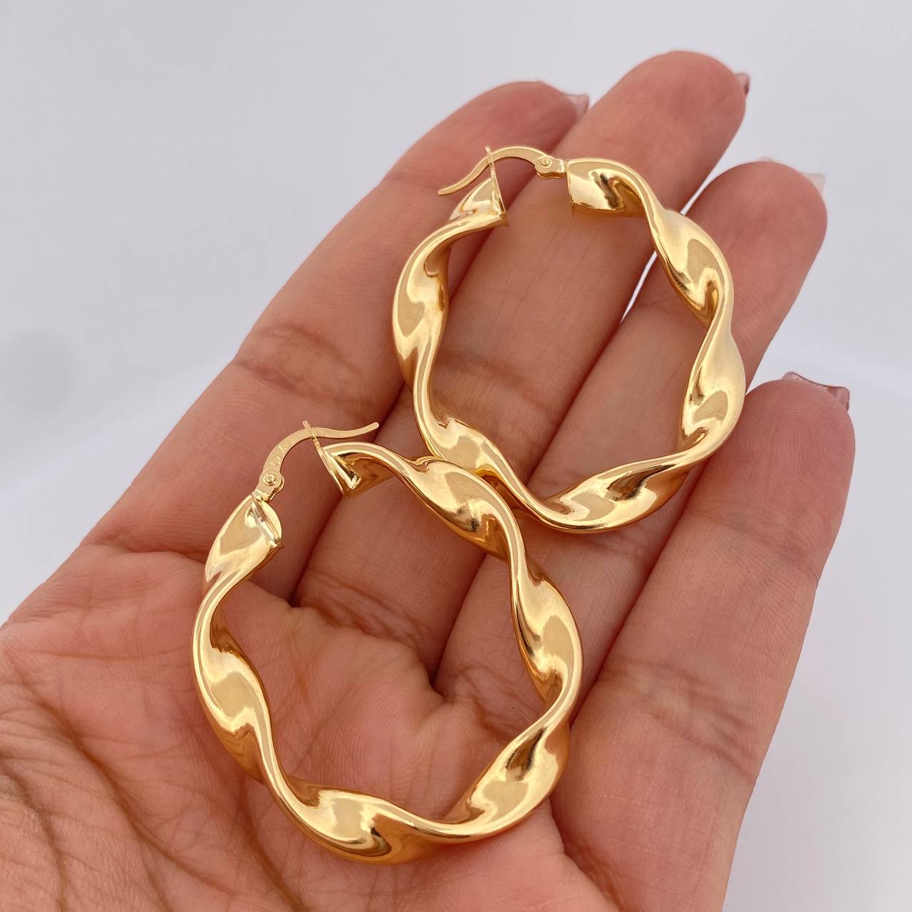 Candongas Amber Ovaladas 7gr / 1 3/4 in / Oro Amarillo 18K %