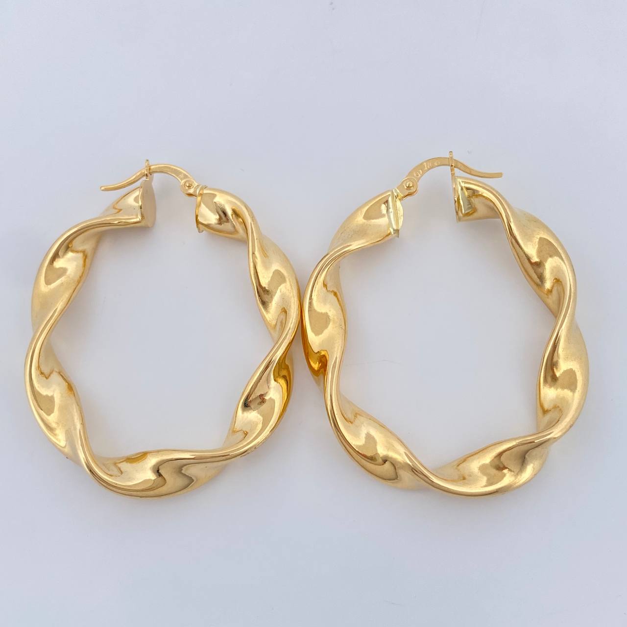 Candongas Amber Ovaladas 7gr / 1 3/4 in / Oro Amarillo 18K %