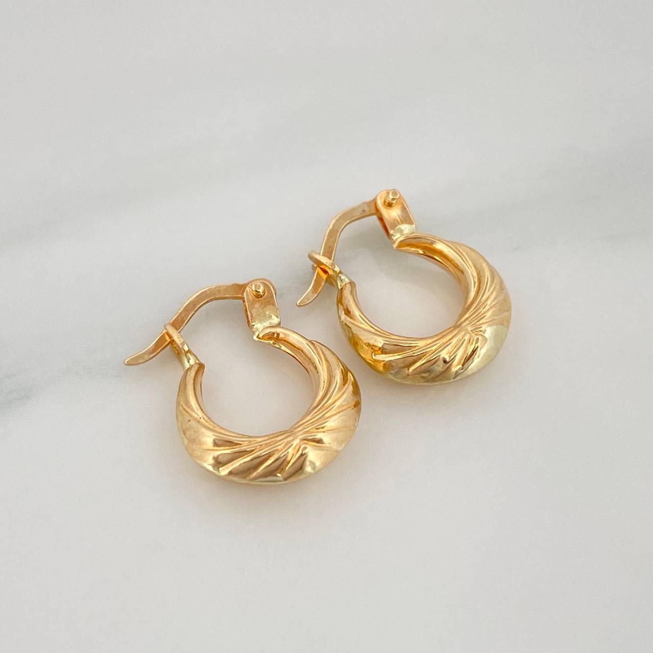 Candongas Tiana 1.15 g / 1/2 in Oro Amarillo 18K
