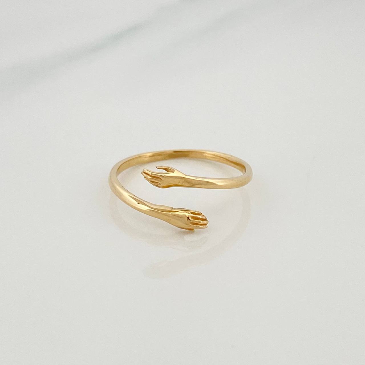 Anillo Abrazo 1.35 g / T6 3/4 Oro Amarillo 18K