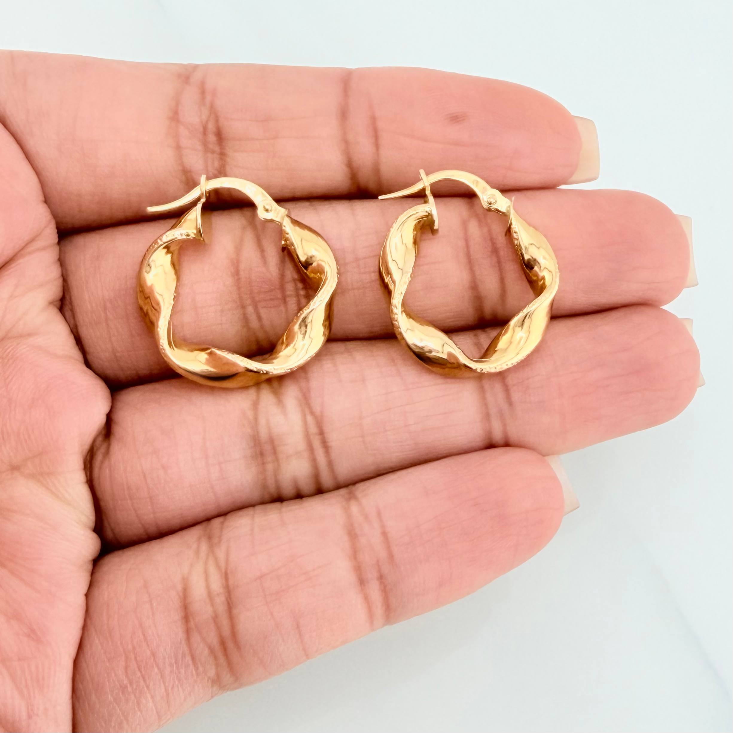 Candongas Asby 2.6 g / 3/4 in Oro Amarillo 18K
